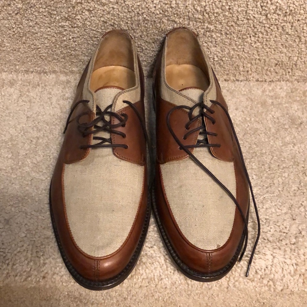 BRAGANO - COLE HAAN:  Linen and Leather Oxfords